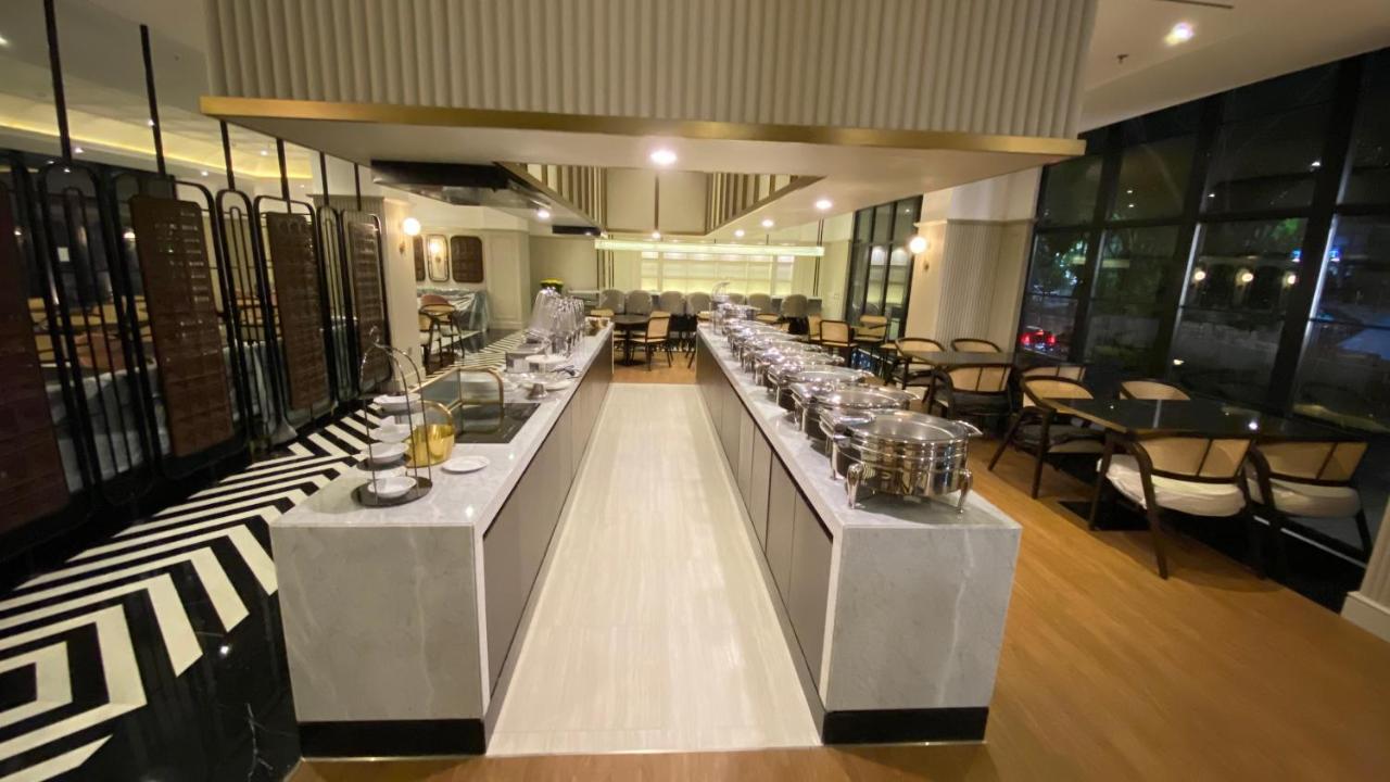 Maia Hotel Jakarta Ngoại thất bức ảnh